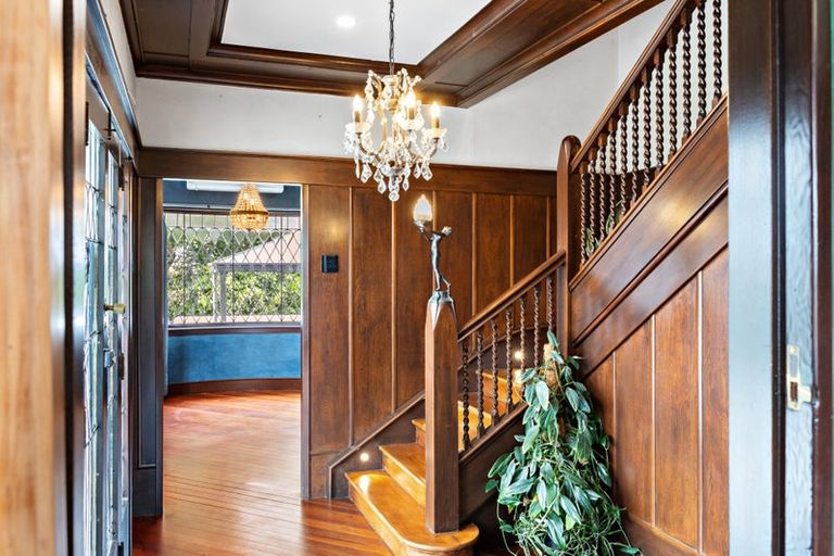 Photo of property in 6 Peverill Crescent, Papatoetoe, Auckland, 2025