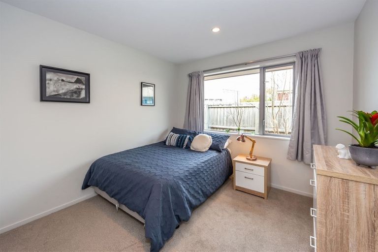 Photo of property in 6 James Drive, Woodend, 7610