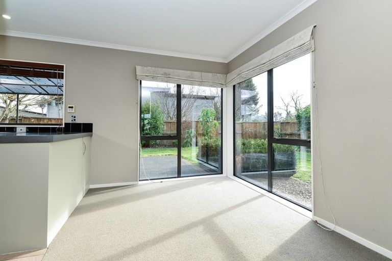 Photo of property in 54 Saint James Drive, Huntington, Hamilton, 3210