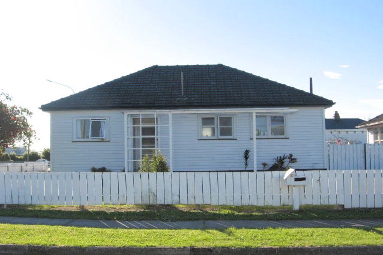 Photo of property in 2 Shaw Street, Kaiti, Gisborne, 4010