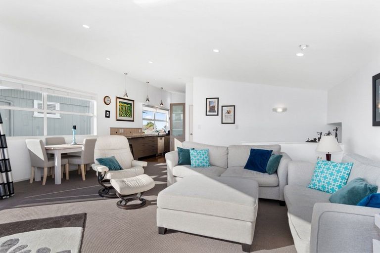 Photo of property in 6b Longwood Lane, Otumoetai, Tauranga, 3110