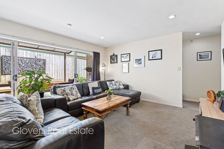 Photo of property in 2b Matama Road, Glen Eden, Auckland, 0602