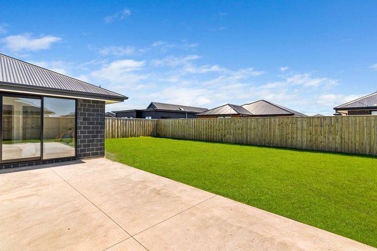 Photo of property in 3 Finstock Way, Rolleston, 7614