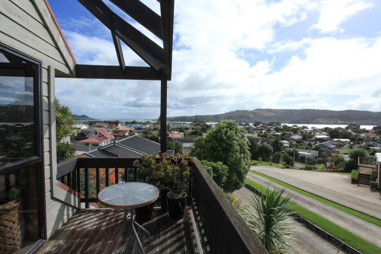 Photo of property in 21b Long Street, Raglan, 3225