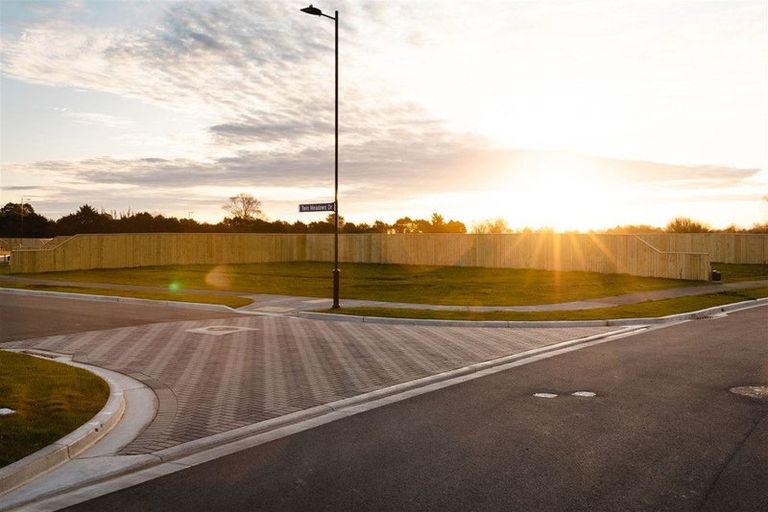 Photo of property in 7 Meadow Stream Drive, Casebrook, Christchurch, 8051