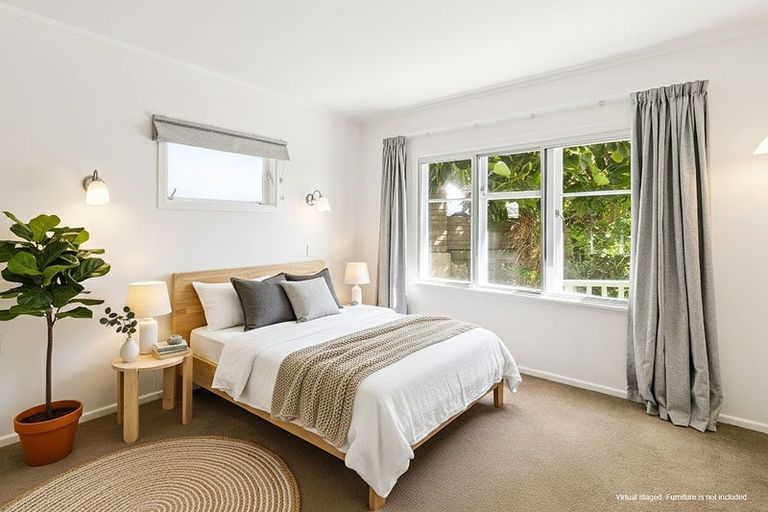 Photo of property in 169 Broderick Road, Johnsonville, Wellington, 6037