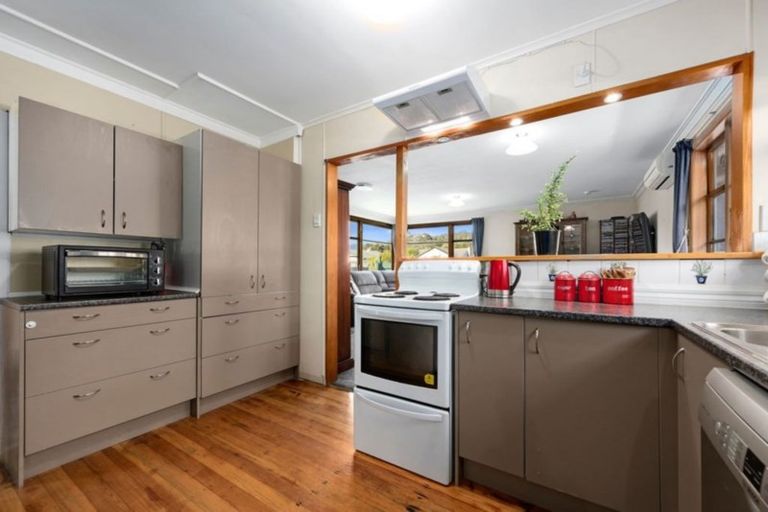 Photo of property in 255 Fergusson Drive, Heretaunga, Upper Hutt, 5018