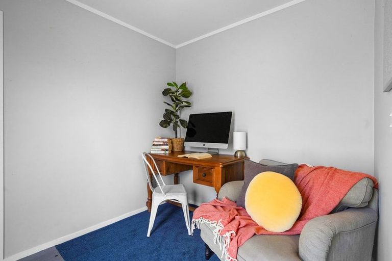 Photo of property in 66 Hall Road, Peacocke, Hamilton, 3282