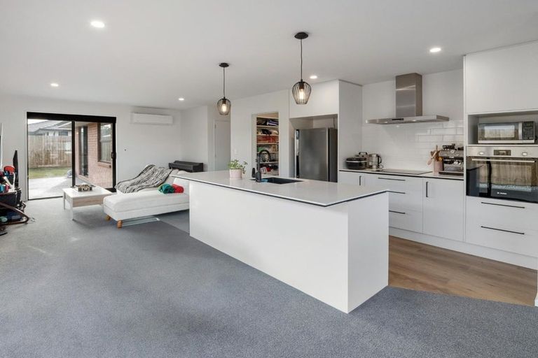 Photo of property in 14 Ned Place, Halswell, Christchurch, 8025