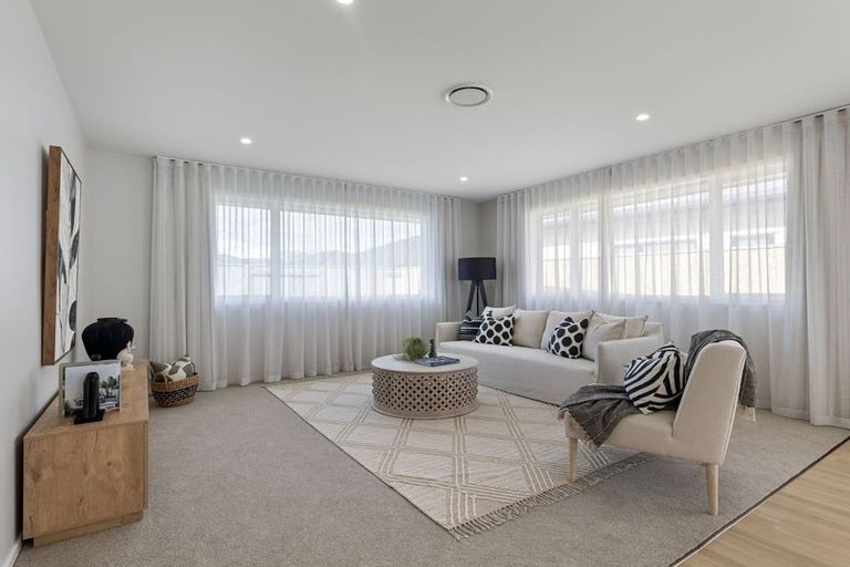 Photo of property in 44 Solitude Crescent, Kelvin Grove, 4470