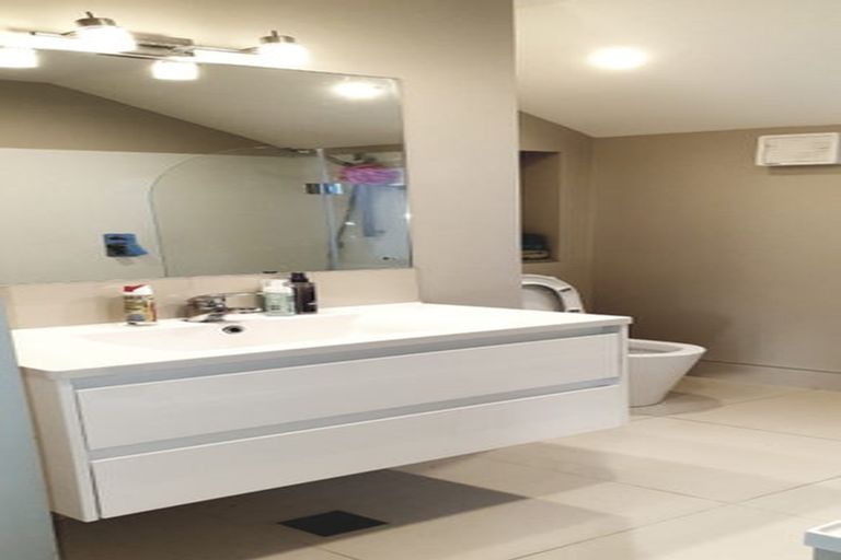 Photo of property in 6/113d Moorefield Road, Johnsonville, Wellington, 6037