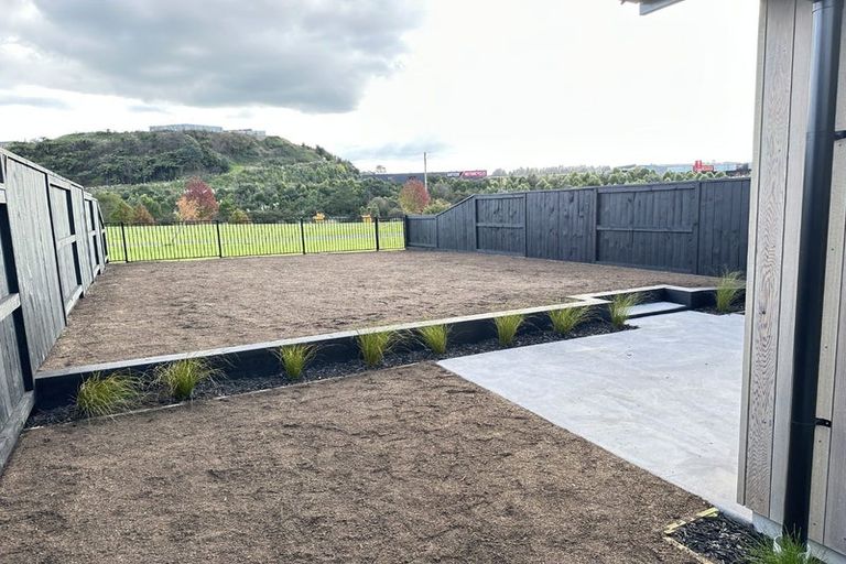 Photo of property in 109b Awataha Crescent, Pyes Pa, Tauranga, 3173