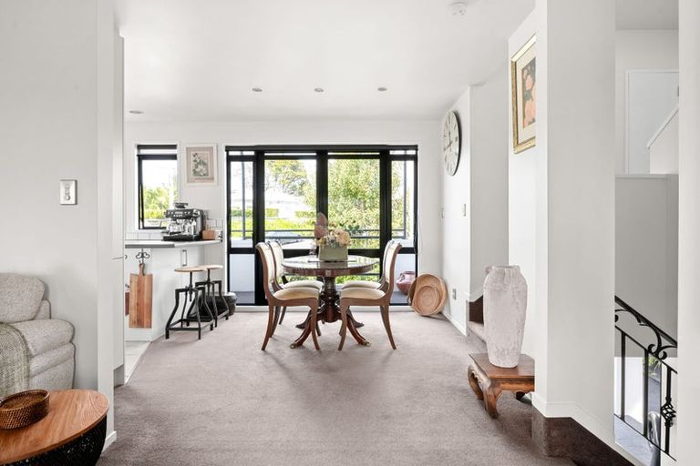 Photo of property in 2a Edgecumbe Street, Whitiora, Hamilton, 3200