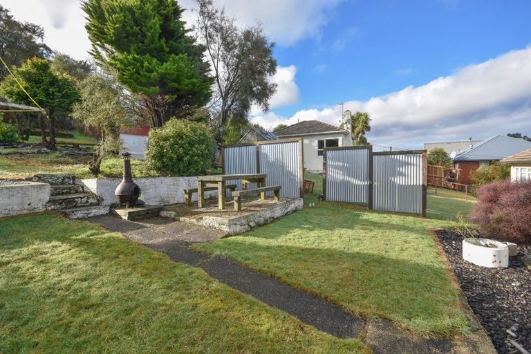 Photo of property in 297 Main South Road, Green Island, Dunedin, 9018