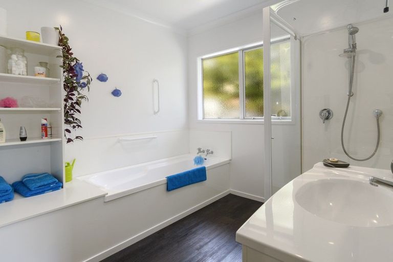 Photo of property in 29 Roger Guy Place, Welcome Bay, Tauranga, 3175