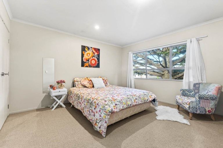 Photo of property in 17a Oakland Avenue, Papatoetoe, Auckland, 2025