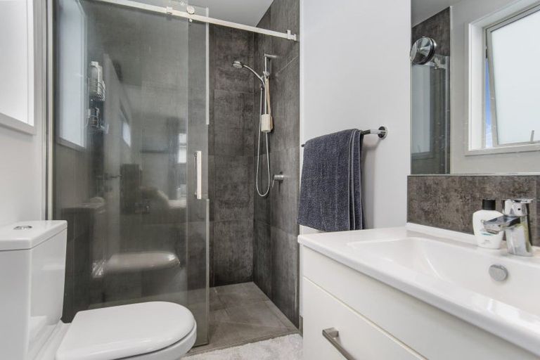 Photo of property in 28 Marion Crescent, Papamoa Beach, Papamoa, 3118