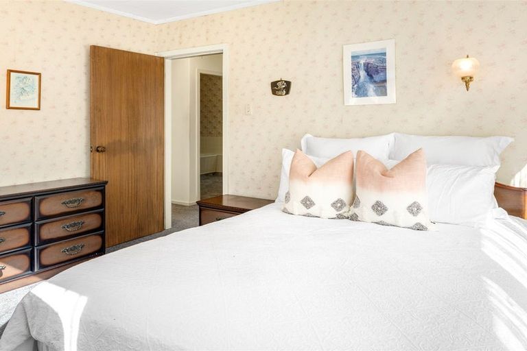 Photo of property in 67 Russell Street, Westport, 7825