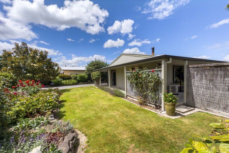 Photo of property in 27 Lincoln Road, Carterton, 5713