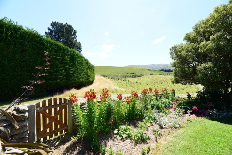 Photo of property in 617 Waihaorunga Back Road, Elephant Hill, Waimate, 7977