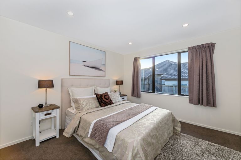 Photo of property in 21 Botanical Drive, Silverdale, 0932