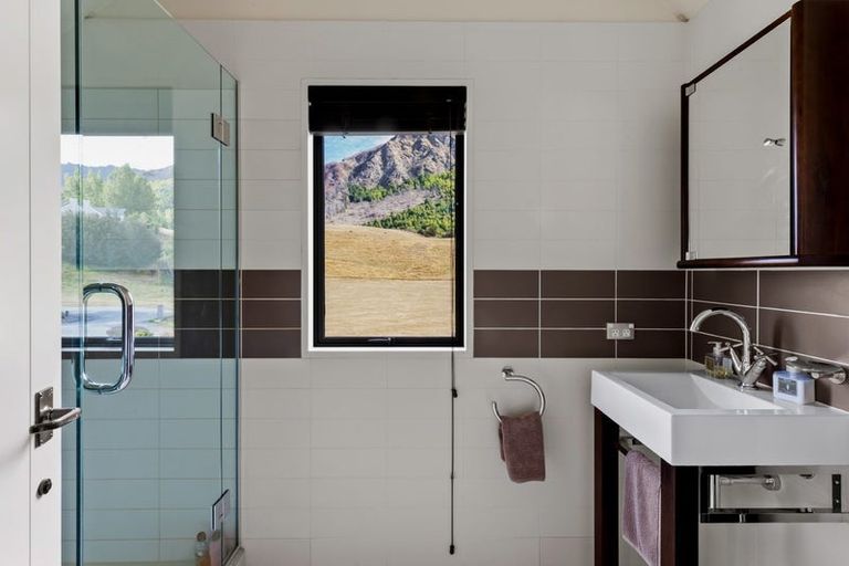 Photo of property in Millbrook Resort, 1 Malaghans Ridge, Arrowtown, 9371