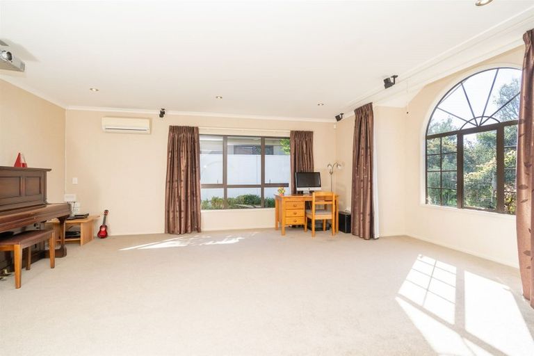 Photo of property in 34 Winslow Court, Huntington, Hamilton, 3210