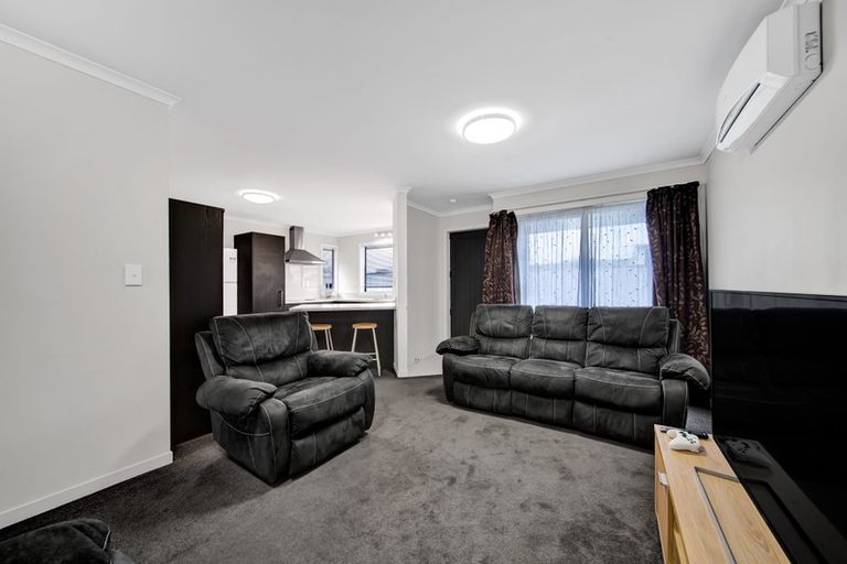 Photo of property in 10c Campbell Street, Hawera, 4610