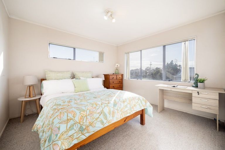 Photo of property in 2/145 Bucklands Beach Road, Bucklands Beach, Auckland, 2012