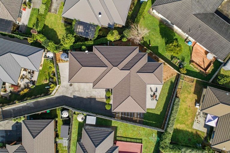 Photo of property in 7 Brian Cowley Place, Tuakau, 2121