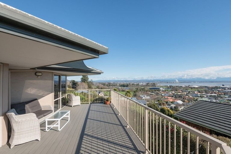 Photo of property in 18 Clairmont Heights, Stoke, Nelson, 7011