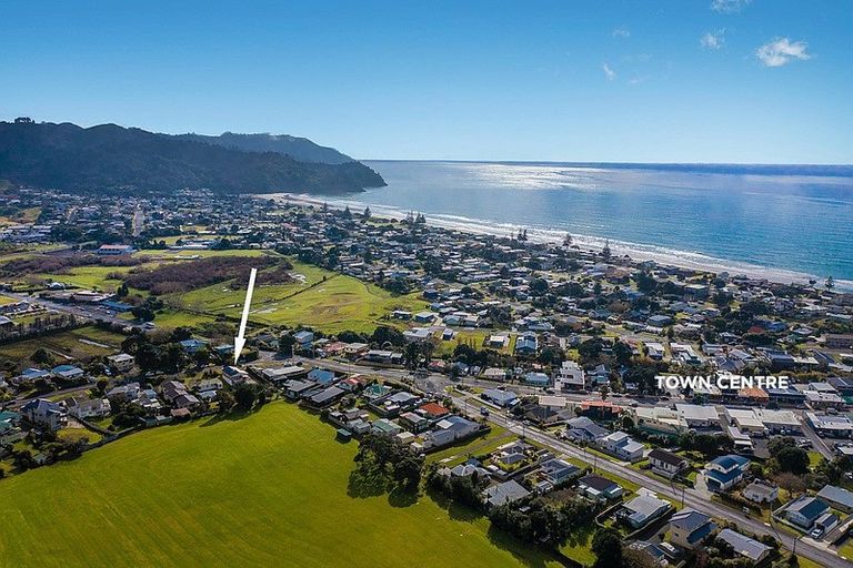 Photo of property in 1 The Crescent, Waihi Beach, 3611