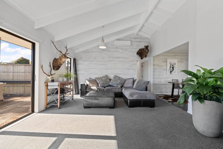 Photo of property in 17 Kiddle Drive, Hilltop, Taupo, 3330