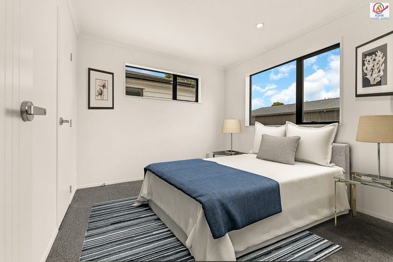 Photo of property in 11 Mcinnes Road, Weymouth, Auckland, 2103