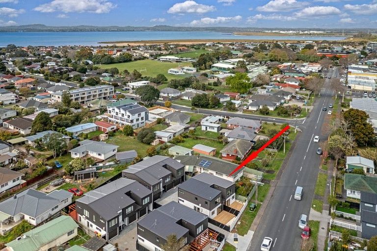 Photo of property in 647a Te Atatu Road, Te Atatu Peninsula, Auckland, 0610