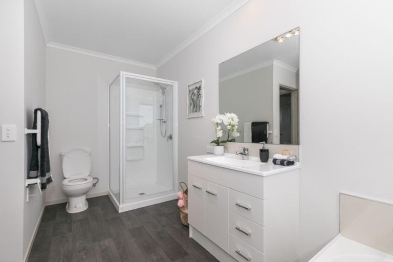 Photo of property in 4 Waikai Close, Ruakura, Hamilton, 3214