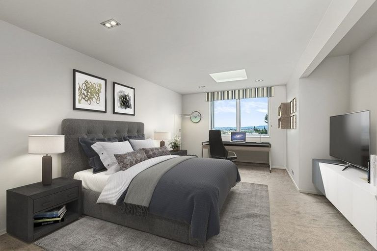 Photo of property in 19 Buckleys Track, Paremoremo, Auckland, 0632