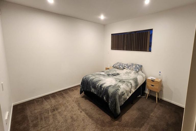 Photo of property in 11 Heidi Crescent, Flat Bush, Auckland, 2016