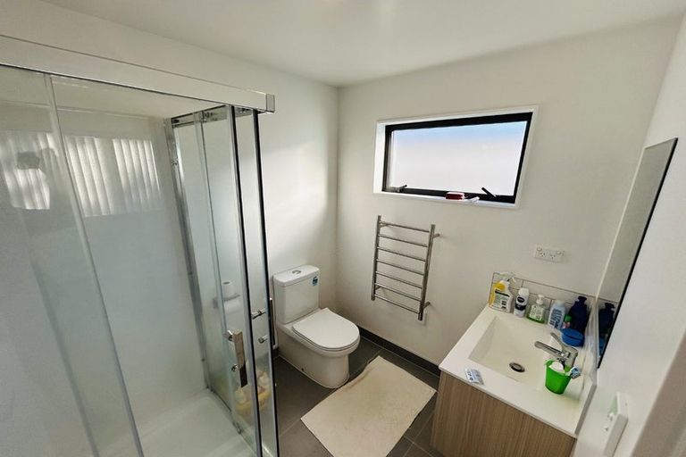 Photo of property in 22 Tukari Lane, Mangere Bridge, Auckland, 2022