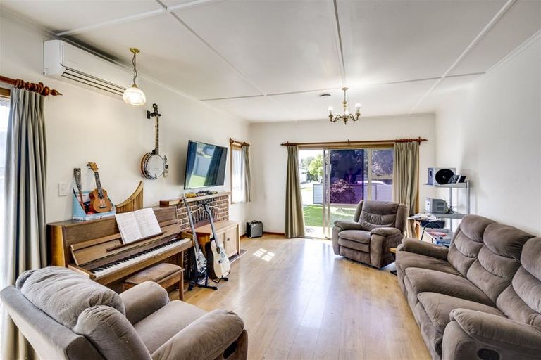 Photo of property in 227 Mayfair Avenue, Mayfair, Hastings, 4122