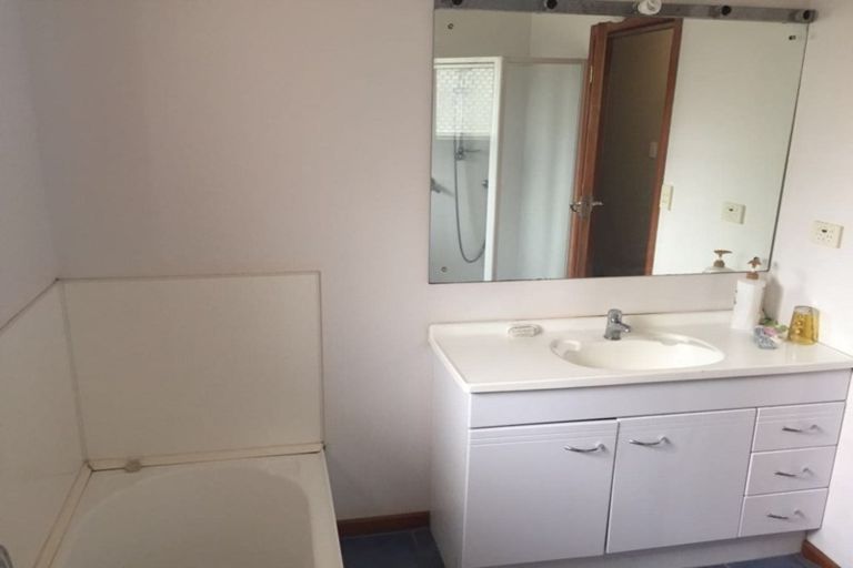 Photo of property in 63 Chorley Avenue, Massey, Auckland, 0614