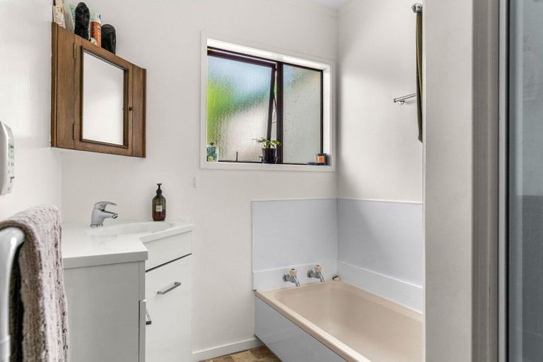 Photo of property in 299 Tauraroa Road, Maungakaramea, Whangarei, 0178