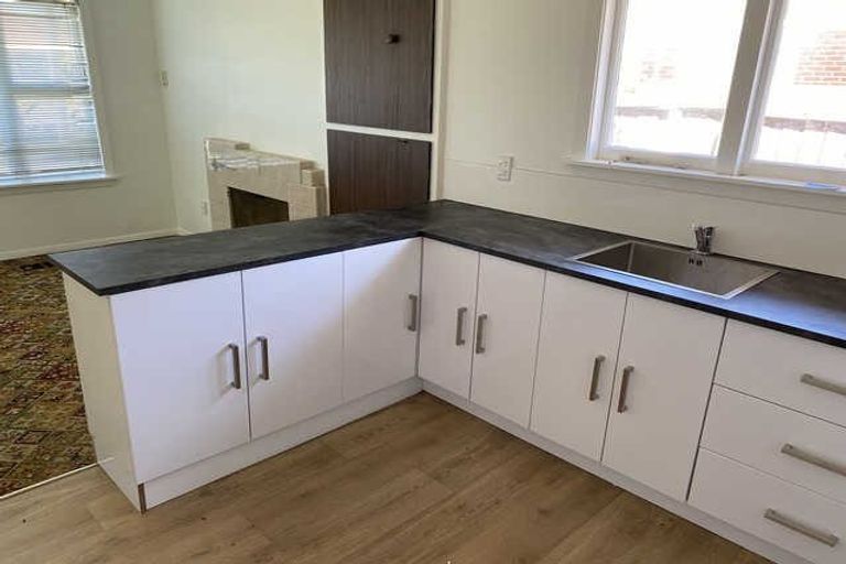 Photo of property in 38 Greenhurst Street, Sockburn, Christchurch, 8042