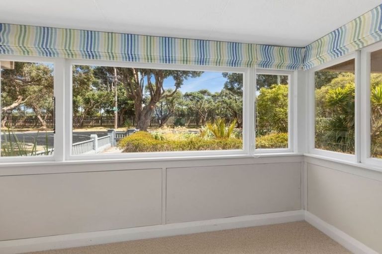 Photo of property in 97 Oroua Street, Eastbourne, Lower Hutt, 5013