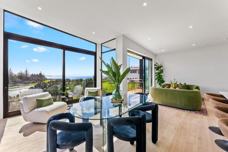 Photo of property in 45b Rosario Crescent, Red Beach, 0932