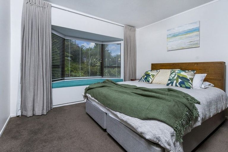 Photo of property in 6 Menear Lane, Hillcrest, Auckland, 0627
