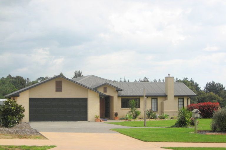 Photo of property in 60 Shelter Grove, Frankleigh Park, New Plymouth, 4310