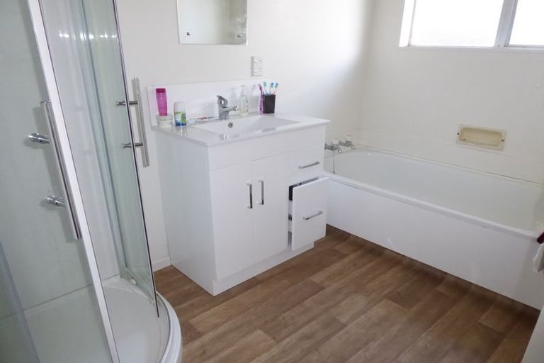 Photo of property in 15 Mchattie Lane, Clouston Park, Upper Hutt, 5018