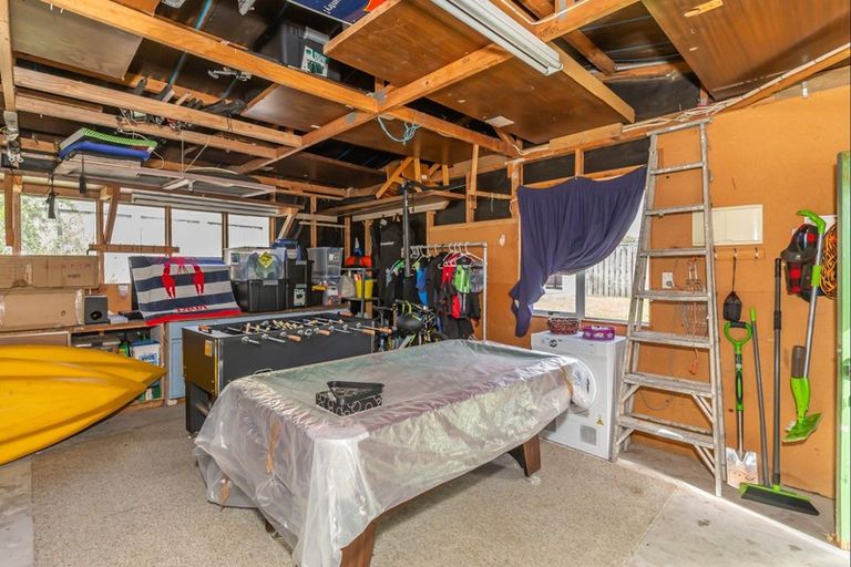 Photo of property in 12 Te Kiri Street, Himatangi Beach, Foxton, 4891