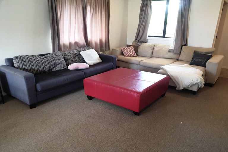 Photo of property in 25 Somme Crescent, Hillcrest, Hamilton, 3216